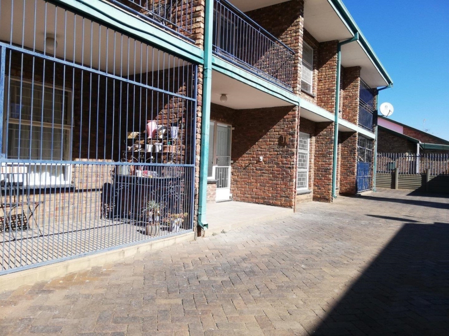 3 Bedroom Property for Sale in Miederpark North West